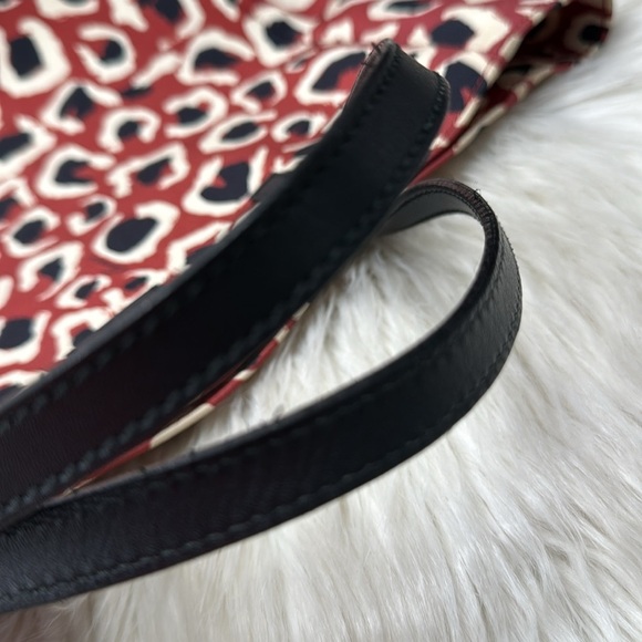 GUCCI Canvas Leopard Print Tote - Picture 7 of 16